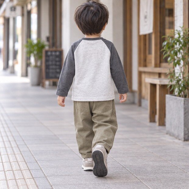 開小車快樂出遊印花灰撞色薄長袖上衣 圖片 5