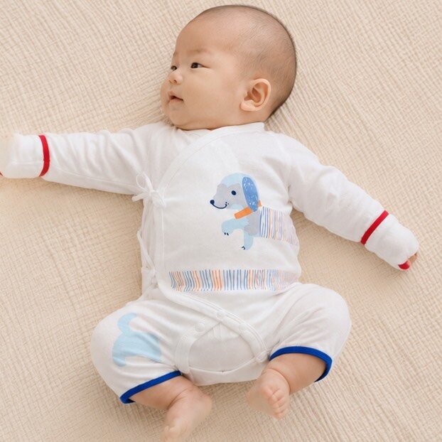 新生兒 莫代爾臘腸狗薄長包手連身蝴蝶衣